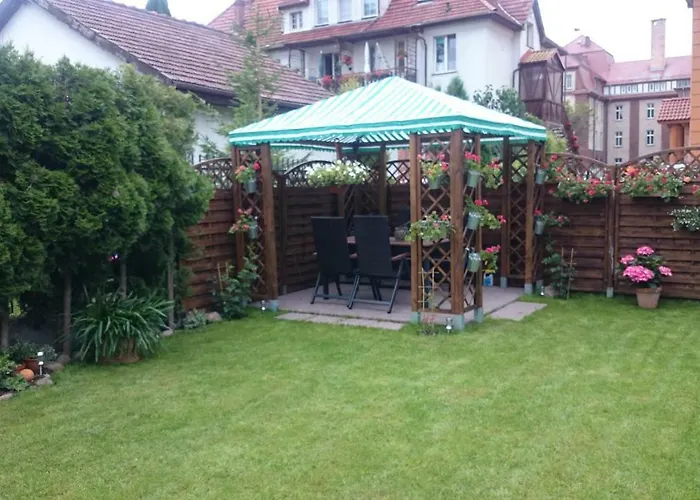 アパート Lesmiana